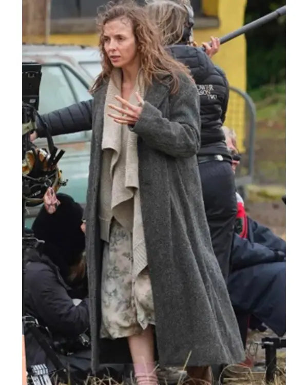 28 Years Later 2025 Jodie Comer Grey Trench Coat Dallas Jacket